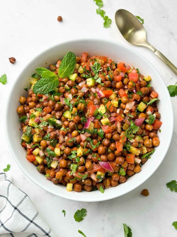 Power Chana Protein Salad